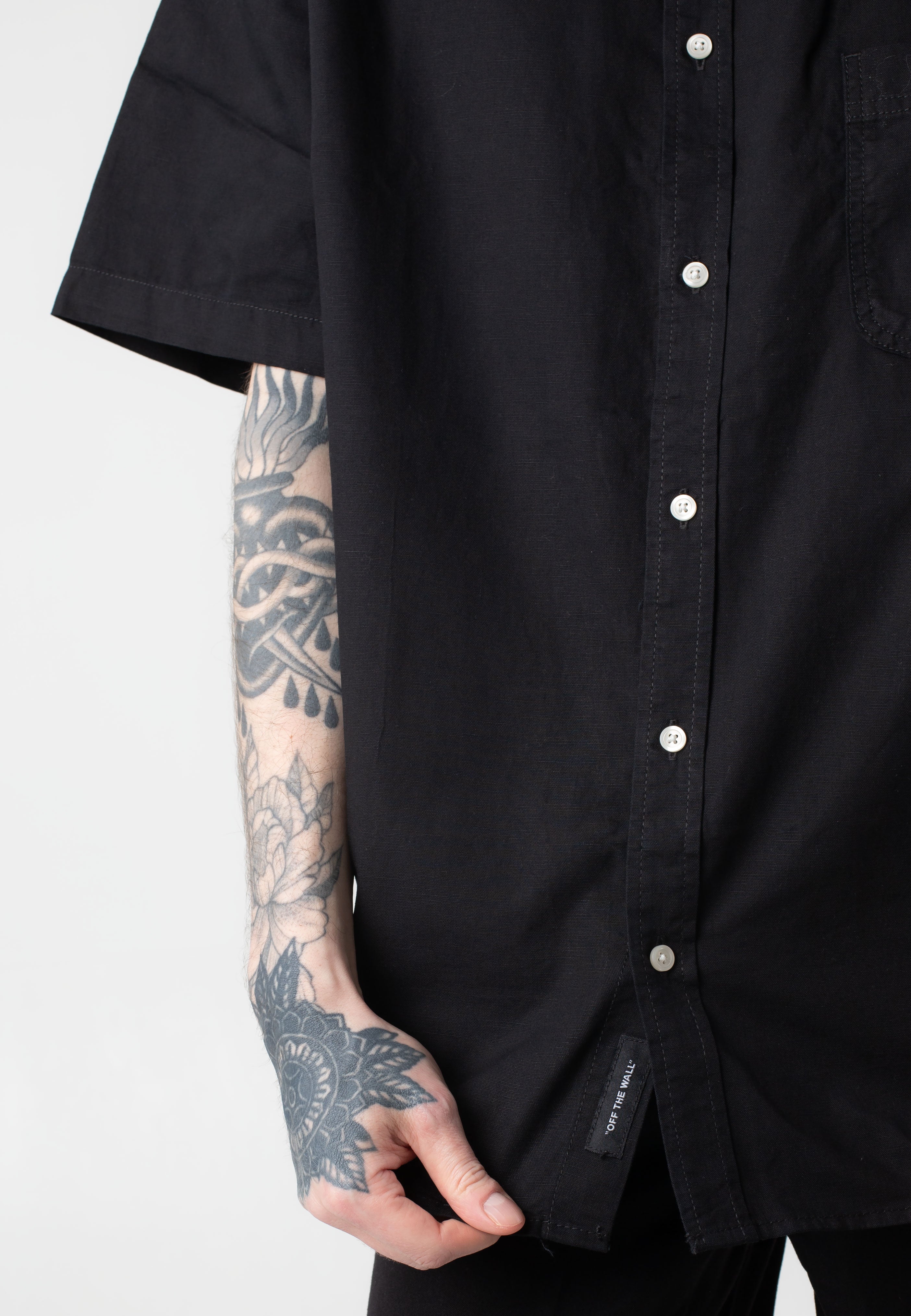 Vans Lawson Solid Woven Black - Shirt | Impericon