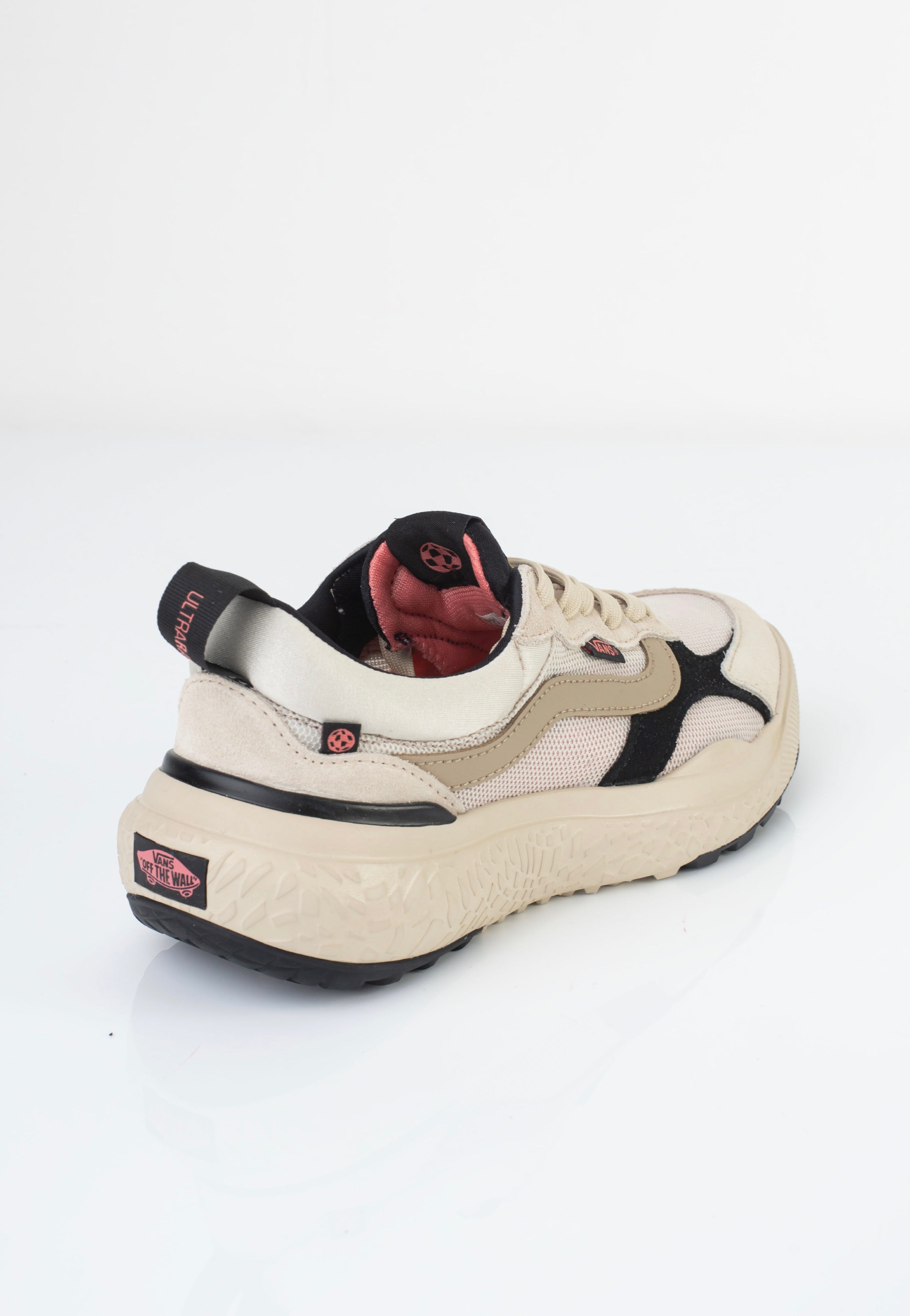 Vans - MTE Ultrarange Neo VR3 Black/Blush - Girl Shoes | Women-Image