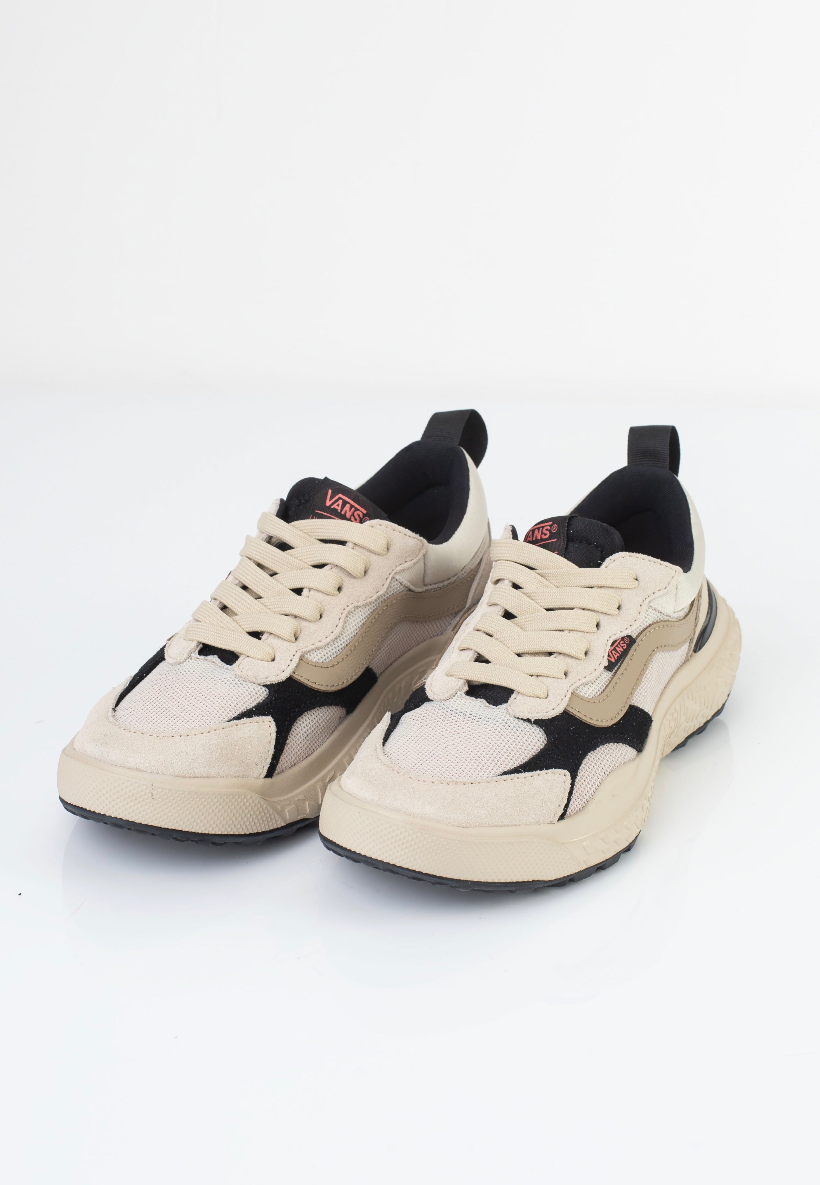 Vans - MTE Ultrarange Neo VR3 Black/Blush - Girl Shoes | Women-Image