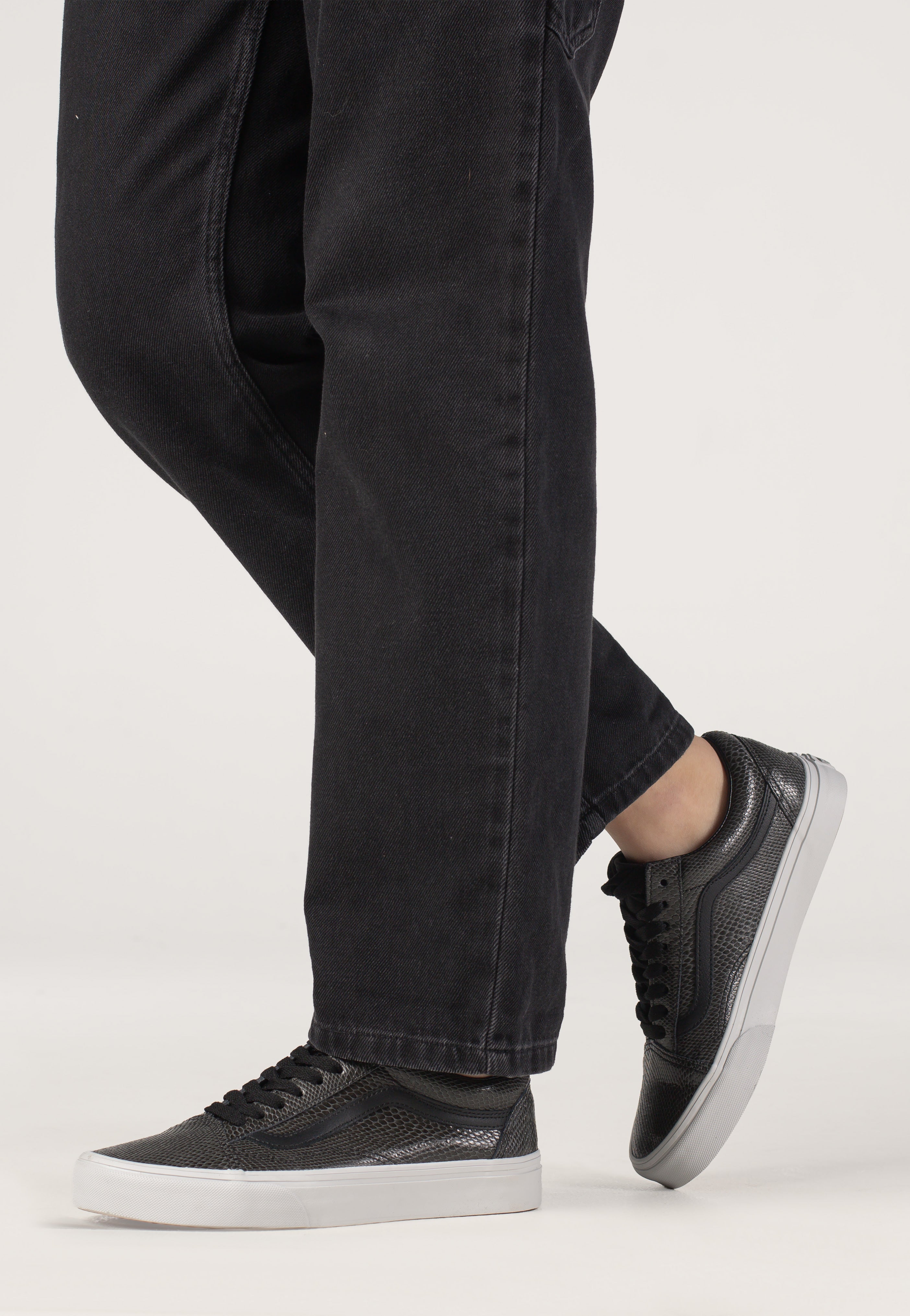 Vans - Old Skool Snake Black - Girl Shoes | Women-Image