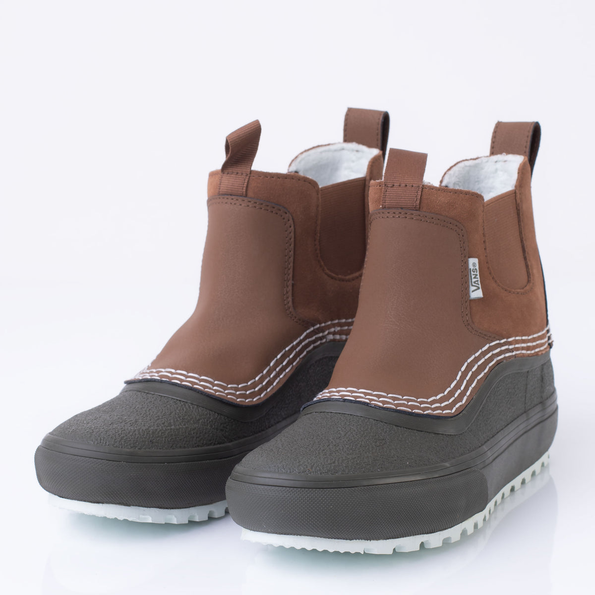 vans_standard_mid_chelsea_hana