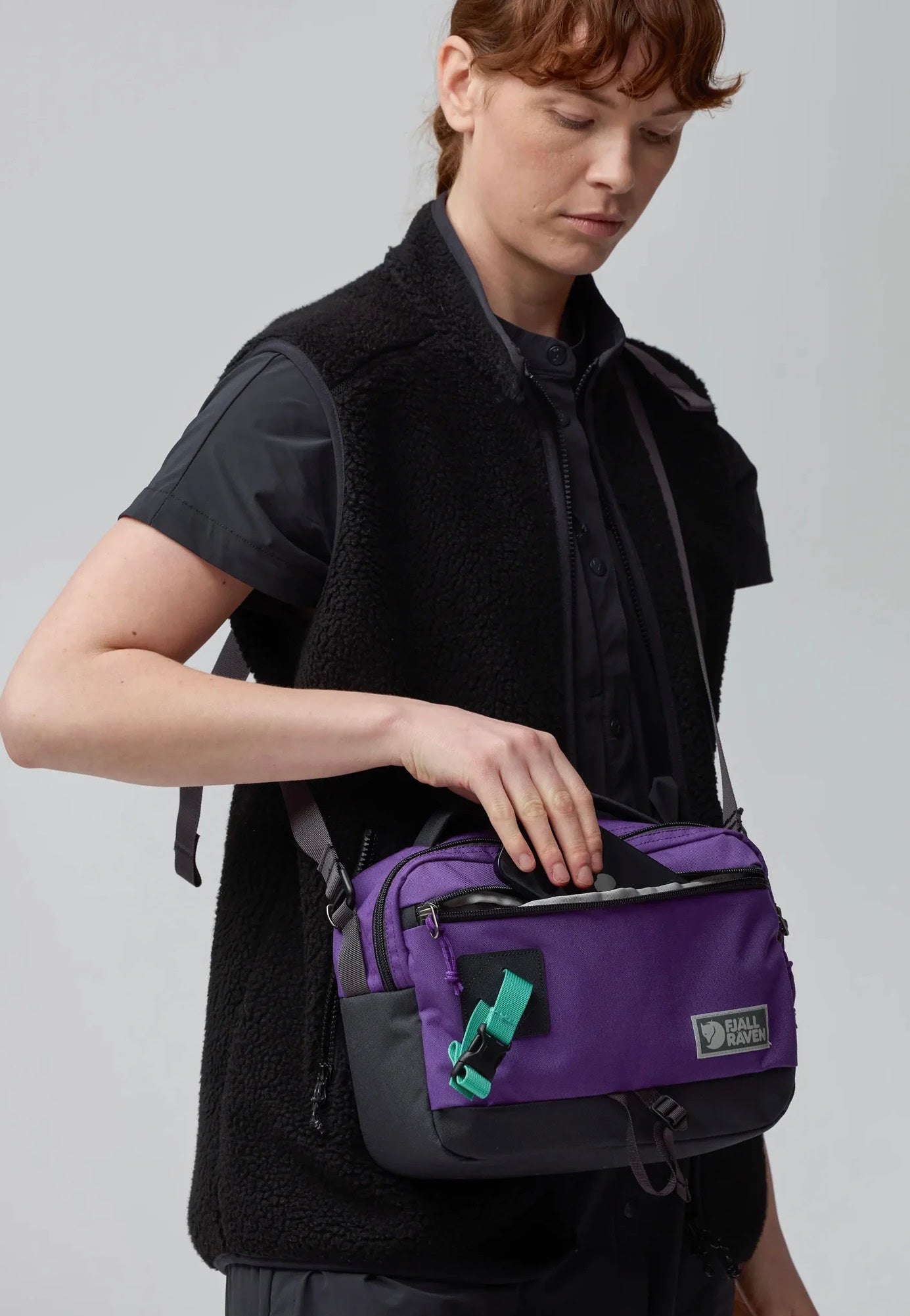 Fjällräven - Vardag 6 Violette/Coal Black - Shoulder Bag | Neutral-Image