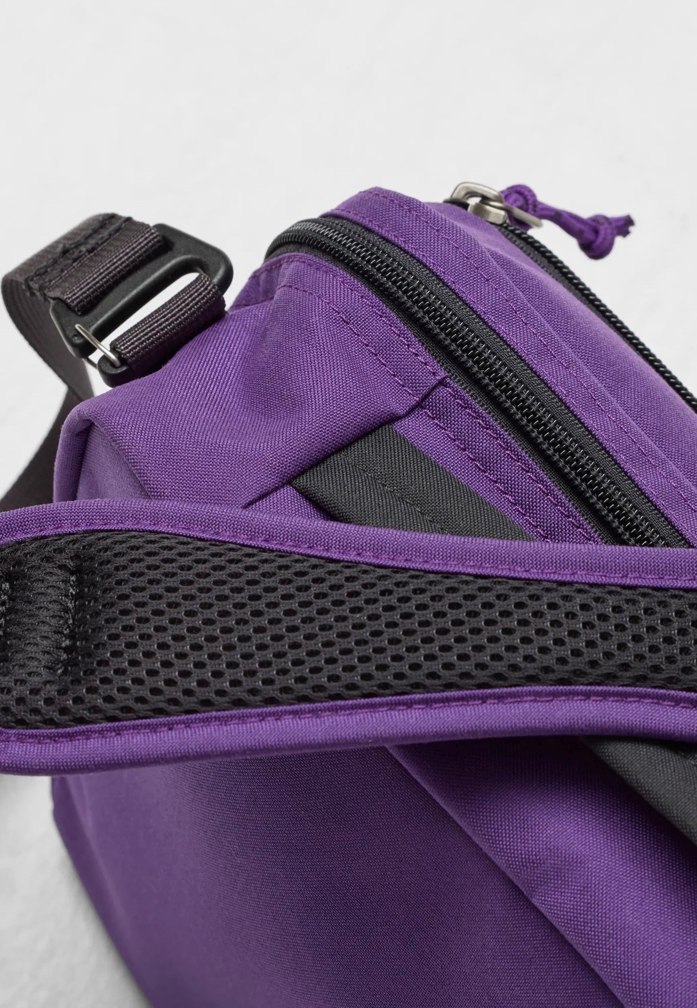 Fjällräven - Vardag 6 Violette/Coal Black - Shoulder Bag | Neutral-Image
