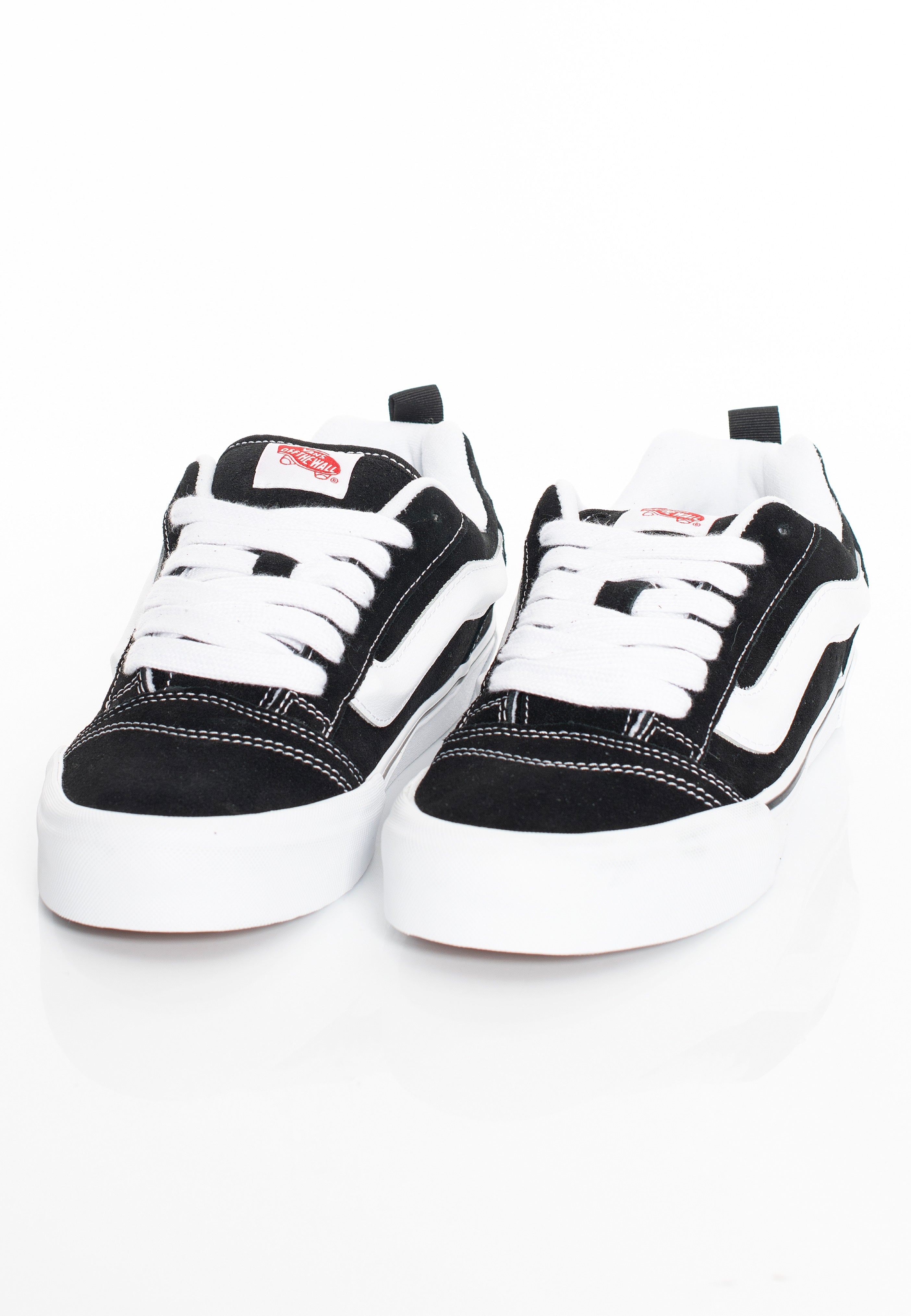 Vans - Knu Skool Black/True White - Shoes | Neutral-Image