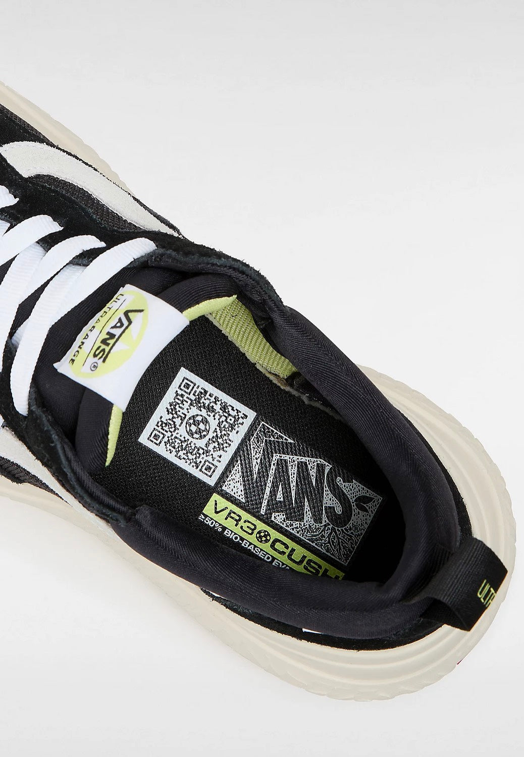 Vans - MTE Ultrarange Neo VR3 Black/White - Shoes | Women-Image