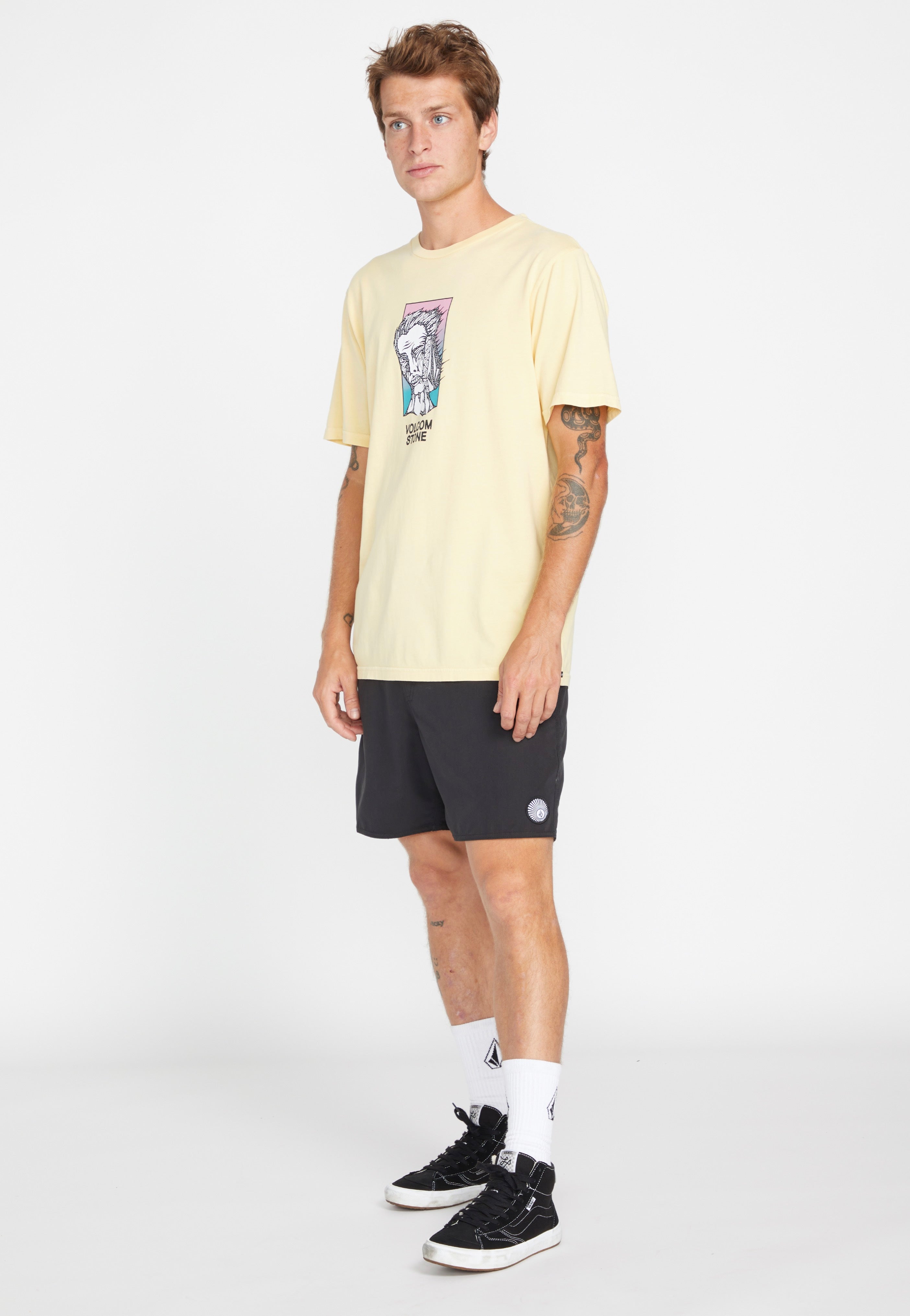 Volcom - Lido Solid Trunk 16 Black - Shorts | Men-Image