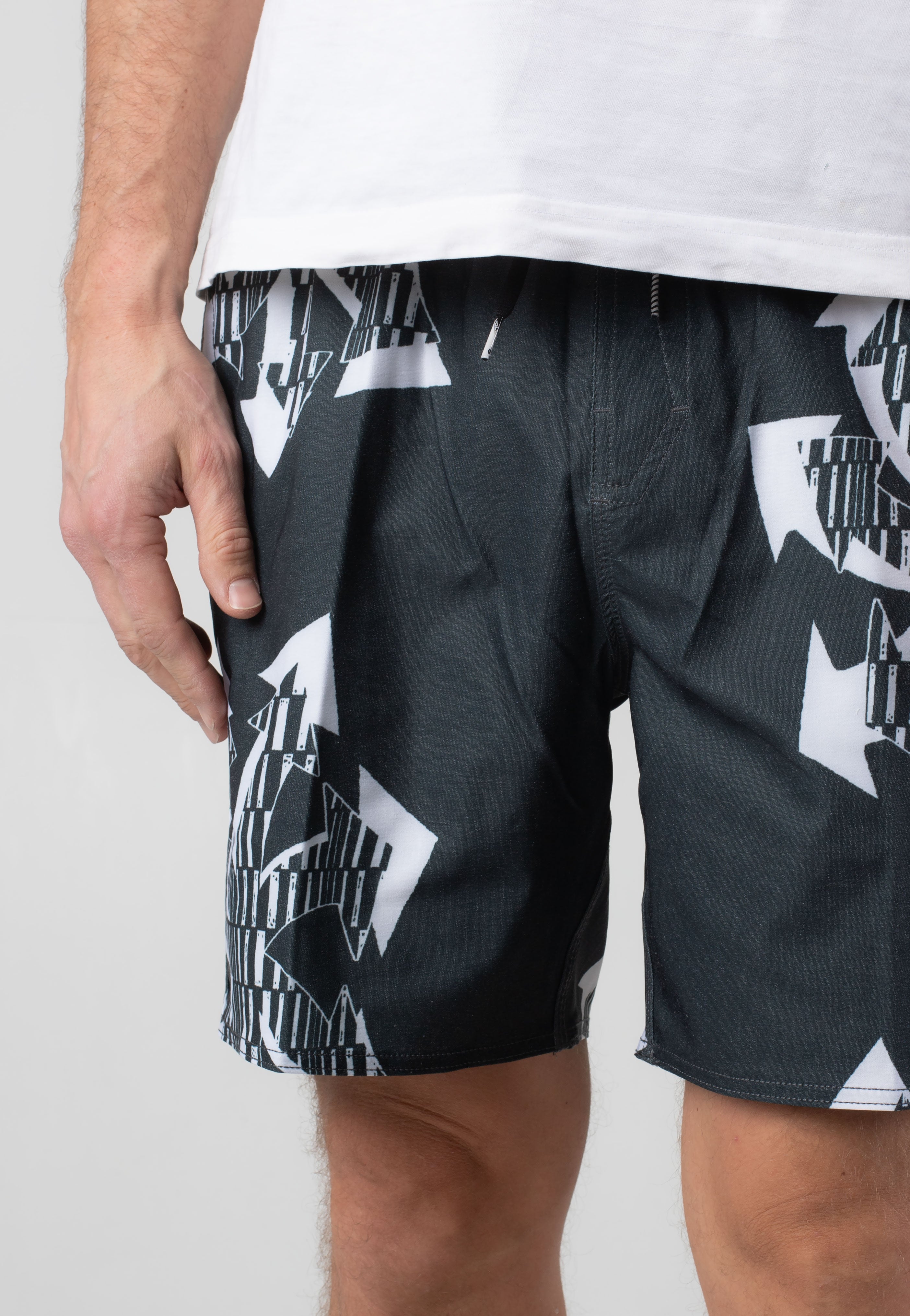 Volcom - Unite Stoney 17 Black - Board Shorts | Men-Image