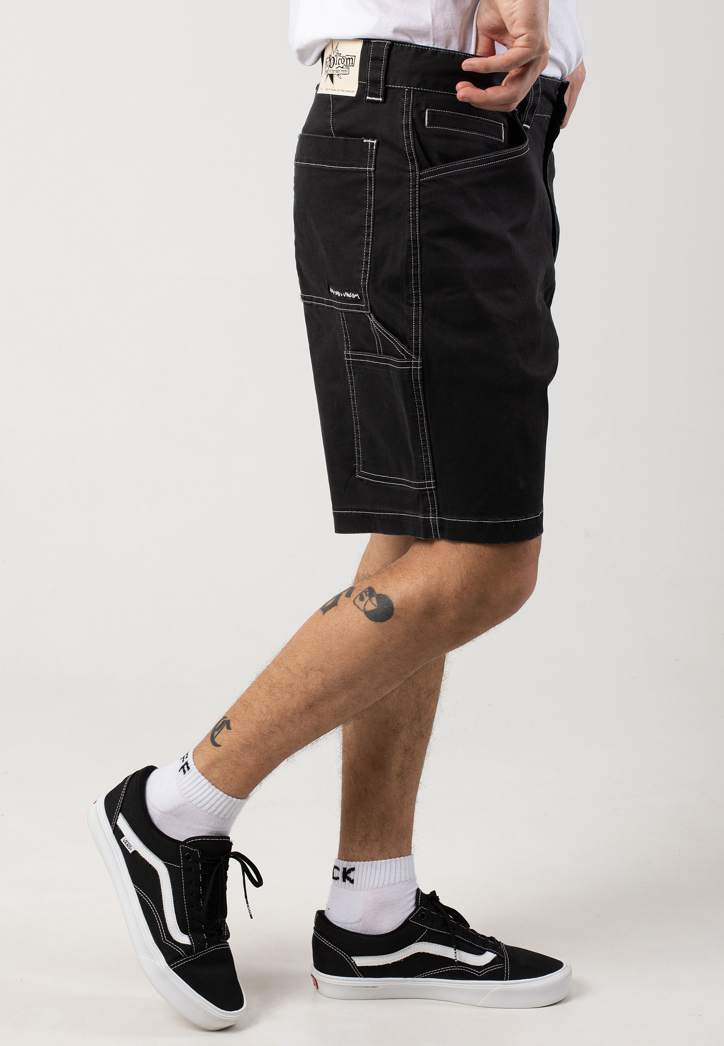Volcom - V Ent Hockey Dad 20 Black - Shorts | Men-Image
