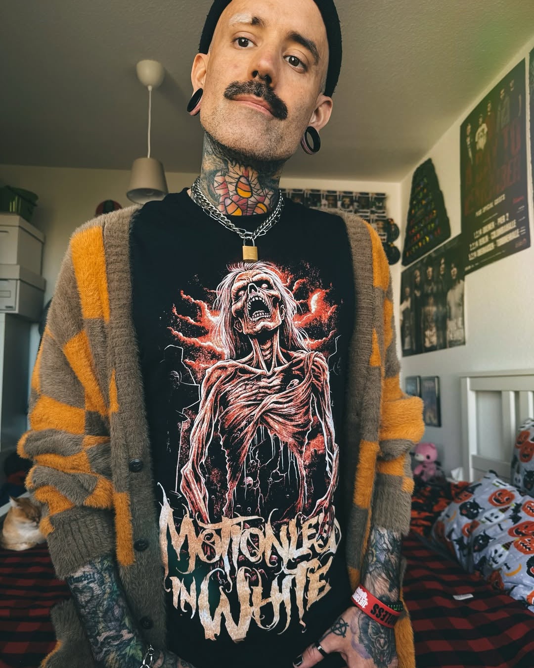 werew0lf84 Merch Look