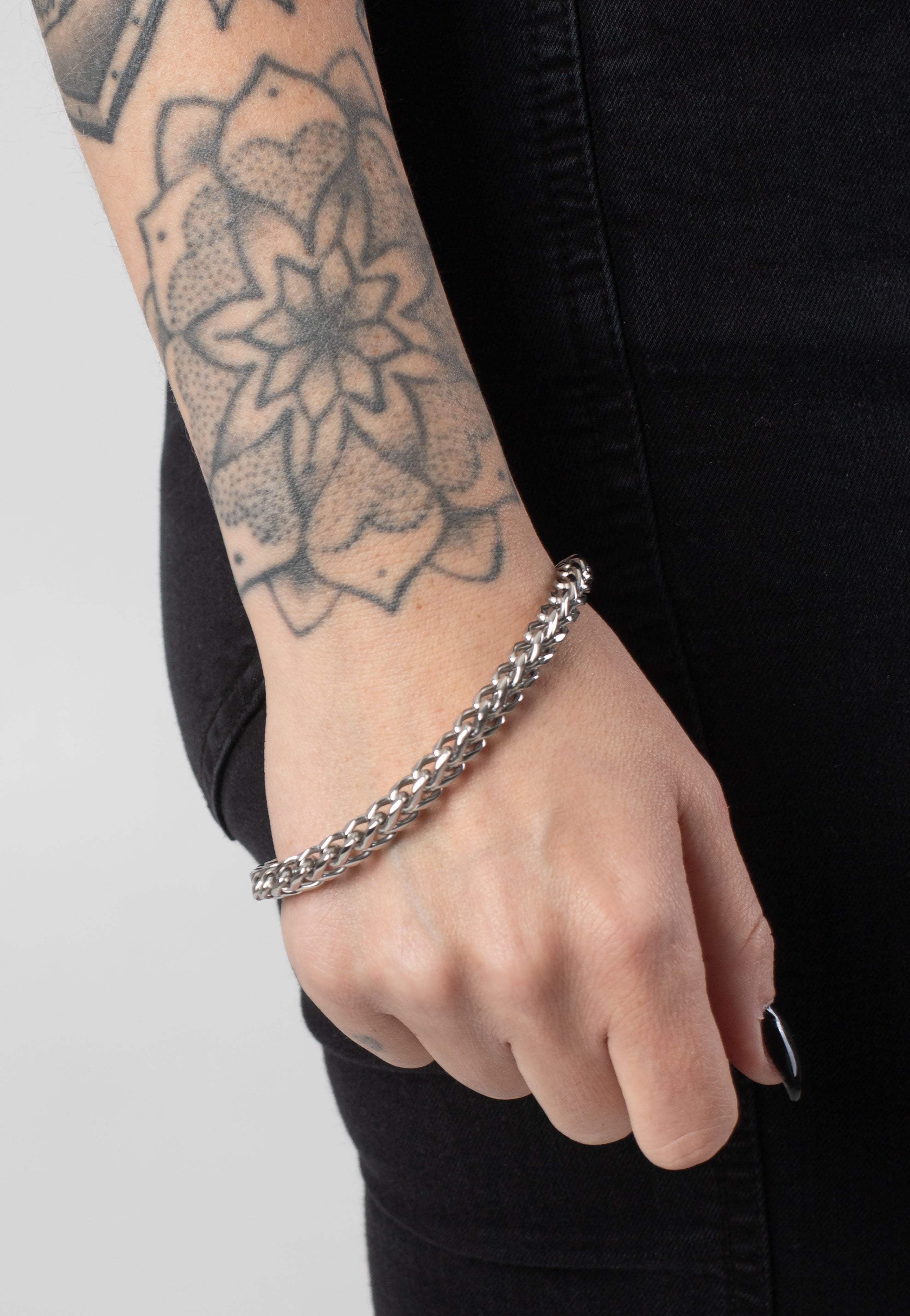 Wildcat - Braided Square Silver - Bracelet | Neutral-Image