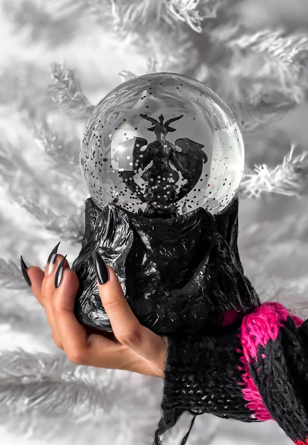 Killstar Within Darkness Black Schneekugel | Neutral-Image