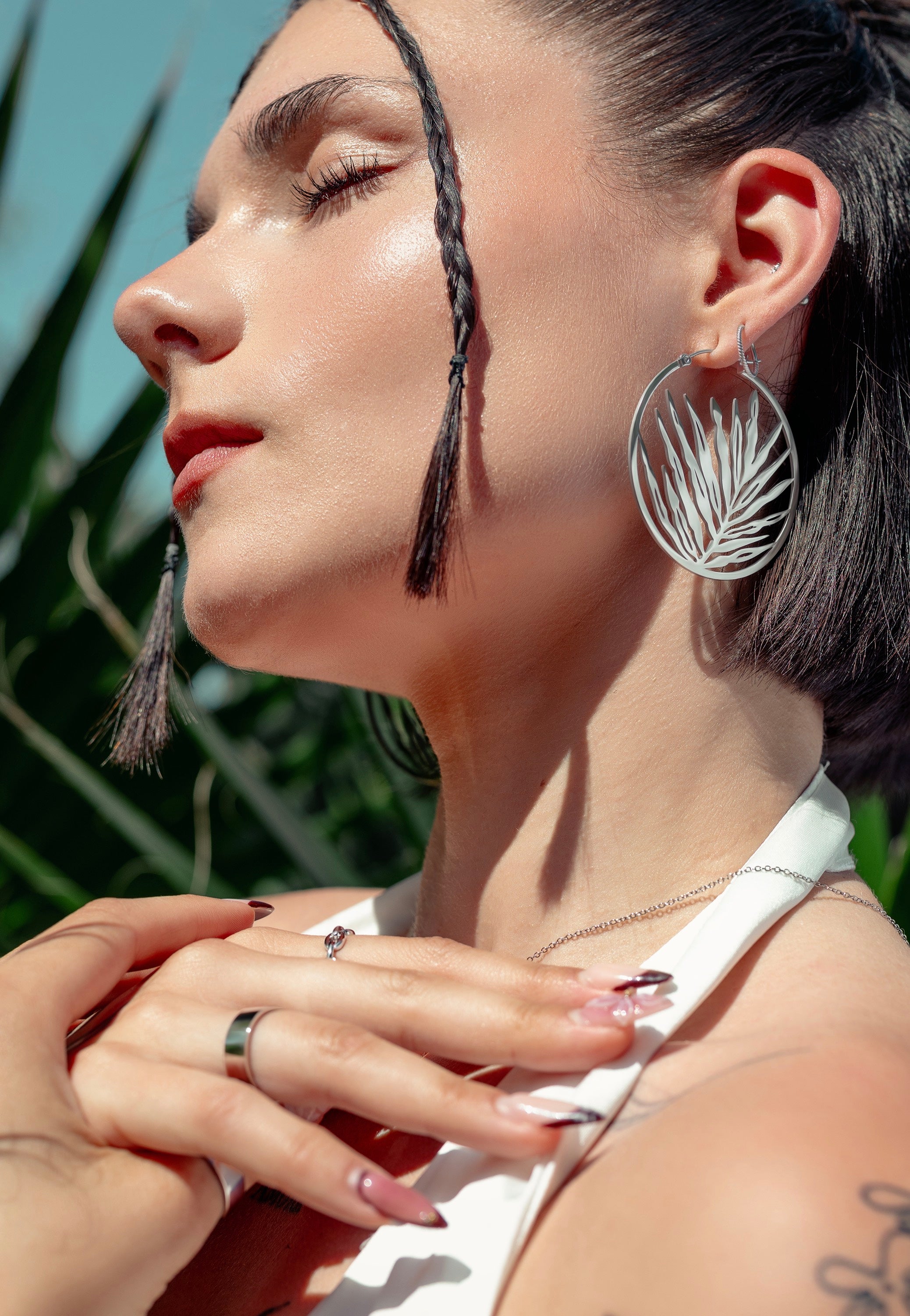 Wildcat - Noble Leaf Hoops Pair Silver - Earrings | Neutral-Image