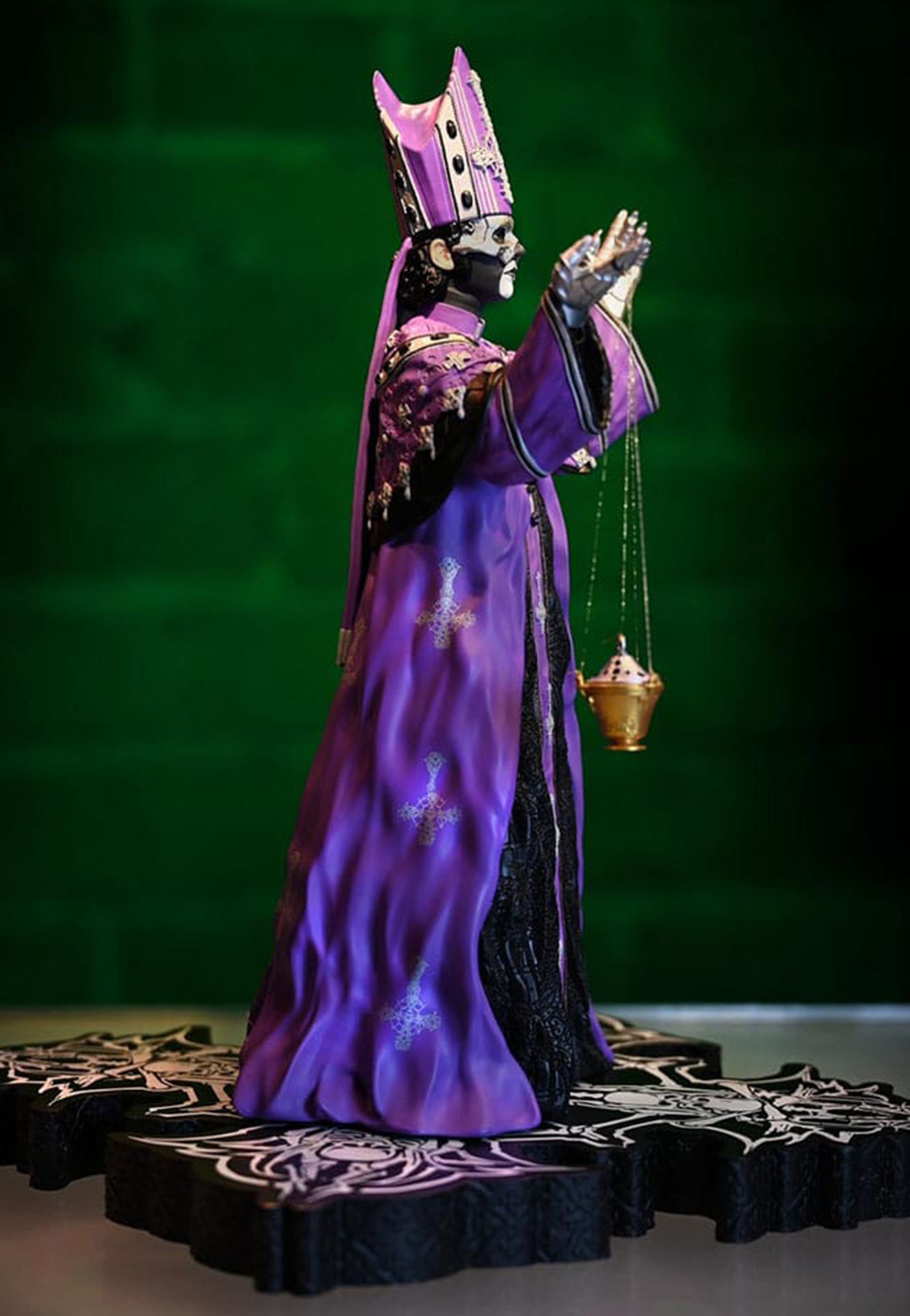 Ghost - Papa V Perpetua Purple Robes Rock Iconz - Statue | Neutral-Image