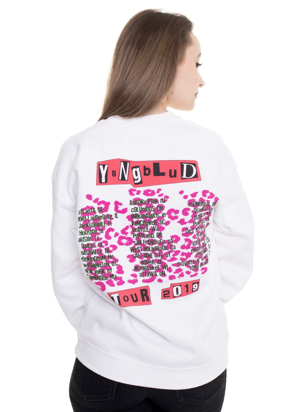 YUNGBLUD THE WORLD TOUR Tシャツ Mサイズ ホワイト Yungblud: Tour (Back Print, Sleeve Print) - White T-Shirt - Merchoid